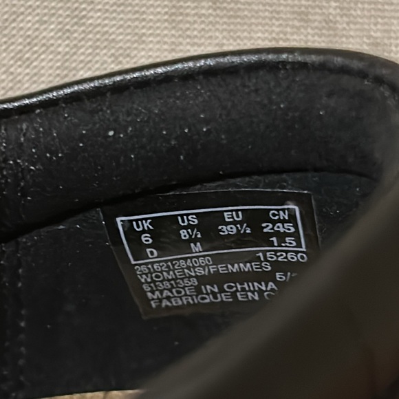 Clarks Collection Black slip on loafers flats 8.5 - Picture 5 of 5